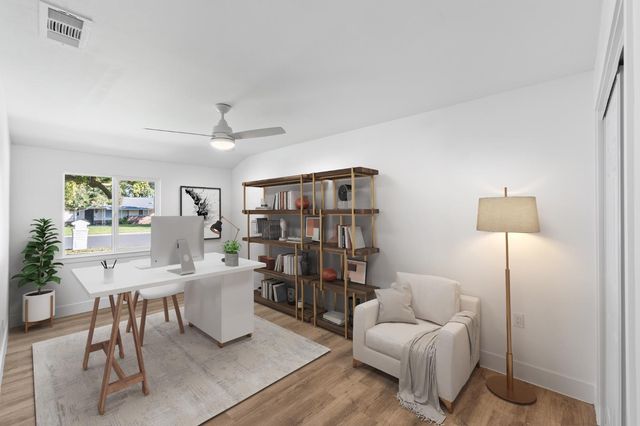 5657 N Colonial Avenue, Fresno, CA 93704