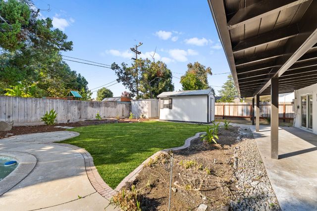 5657 N Colonial Avenue, Fresno, CA 93704