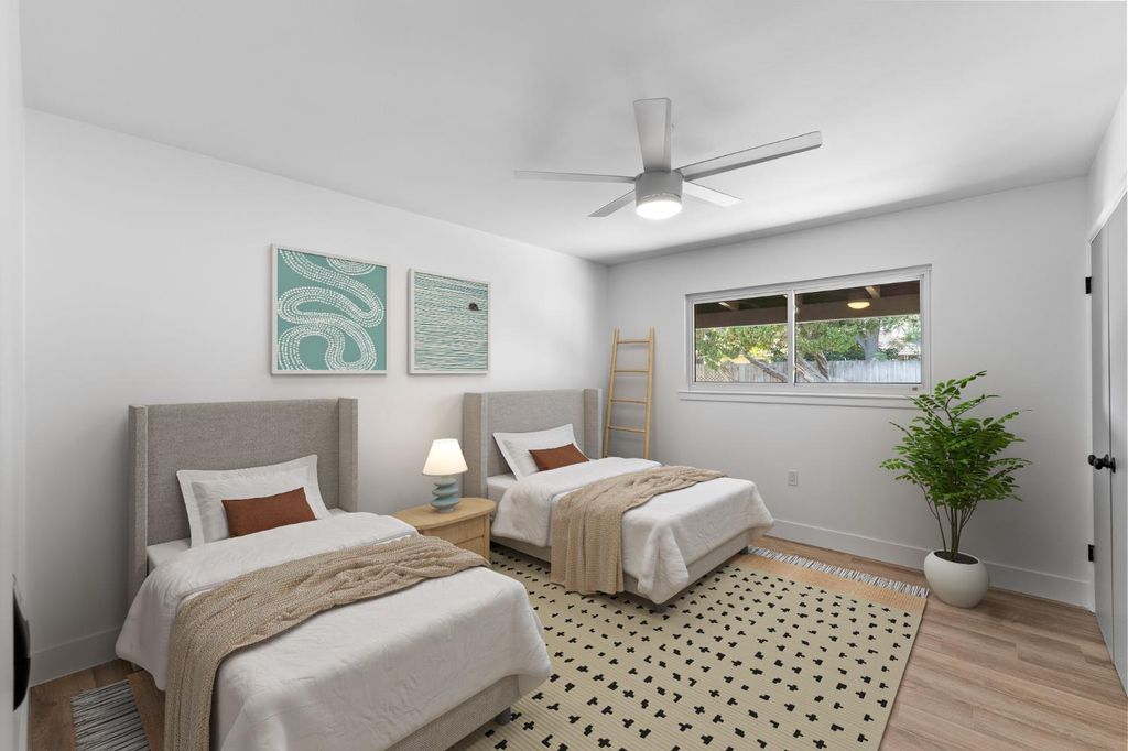 Image 13 of property listing at 5657 N Colonial Avenue, Fresno, CA 93704