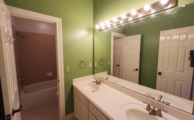 2635 Katie Harbor Drive, Manvel, TX 77578