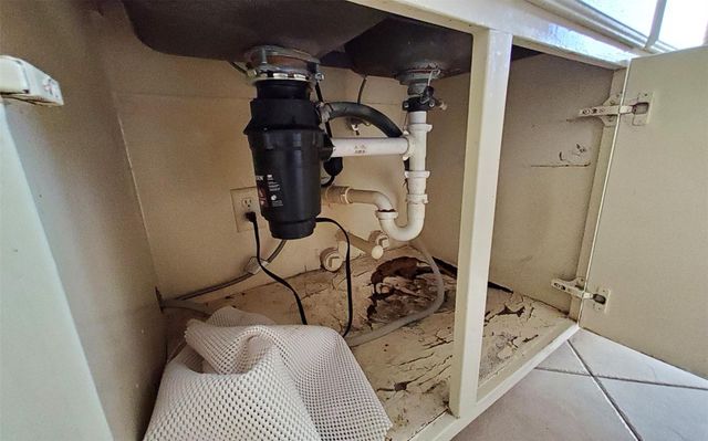 2635 Katie Harbor Drive, Manvel, TX 77578