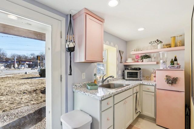 608 N Grandview Boulevard, Waukesha, WI 53188
