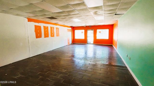 1180 Ribaut Rd Ste 7, Beaufort, SC 29902