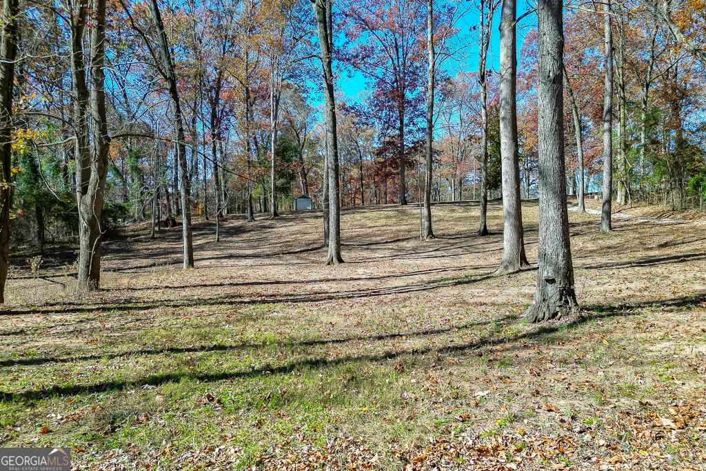 131 Canix Lane, Hoschton, GA 30548