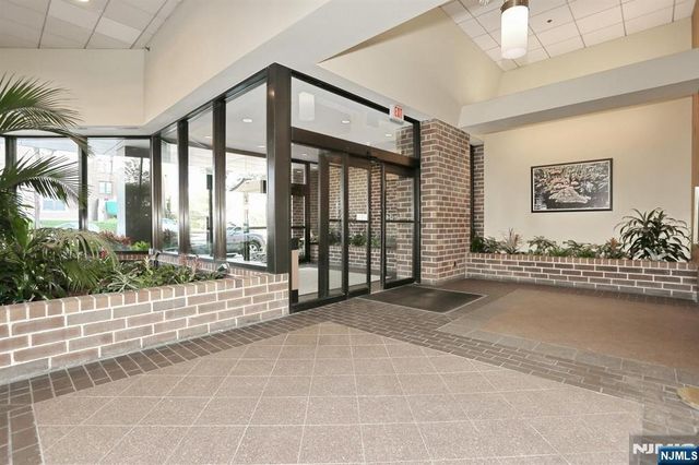 770 Anderson Avenue 18K, Cliffside Park, NJ 07010
