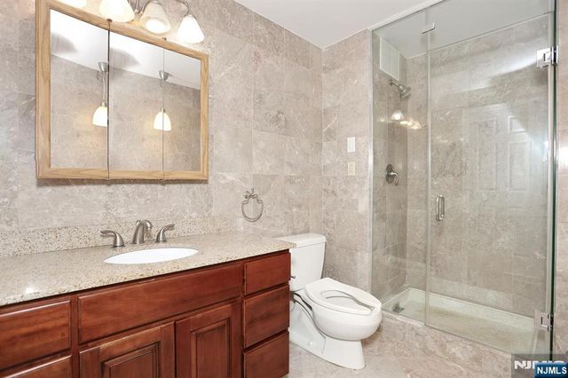 770 Anderson Avenue 18K, Cliffside Park, NJ 07010