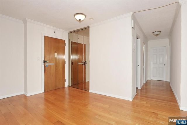 770 Anderson Avenue 18K, Cliffside Park, NJ 07010