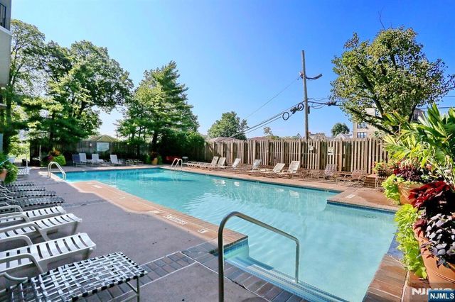 770 Anderson Avenue 18K, Cliffside Park, NJ 07010