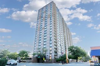 770 Anderson Avenue 18K, Cliffside Park, NJ 07010