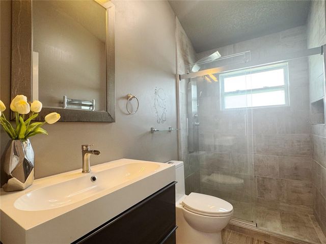 824 PALM COVE DRIVE, Orlando, FL 32835