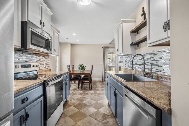 1277 Morstead Dr, Clarksville, TN 37042