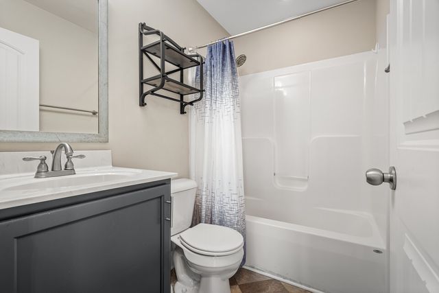 1277 Morstead Dr, Clarksville, TN 37042