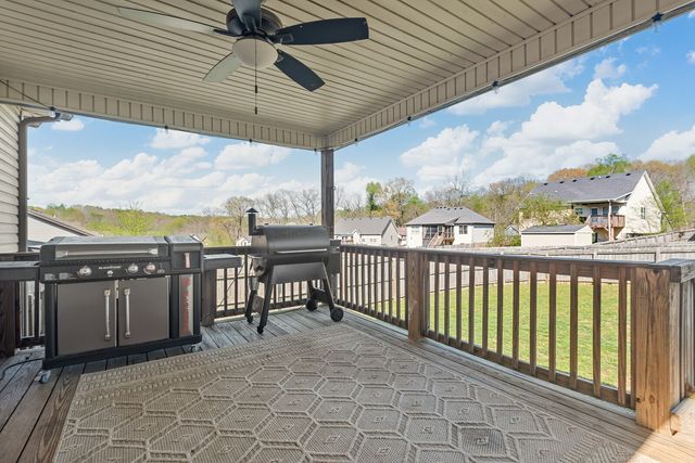 1277 Morstead Dr, Clarksville, TN 37042