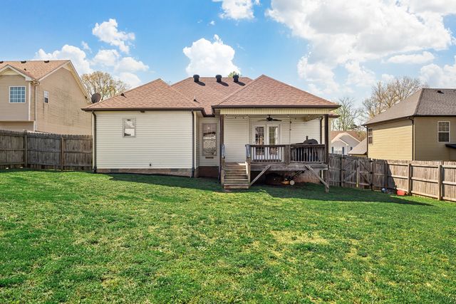 1277 Morstead Dr, Clarksville, TN 37042