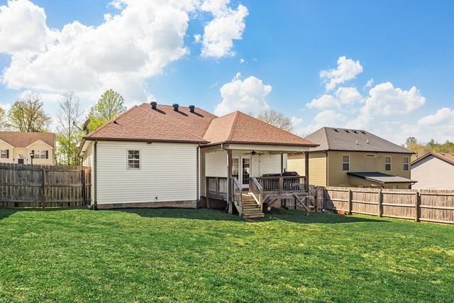 1277 Morstead Dr, Clarksville, TN 37042