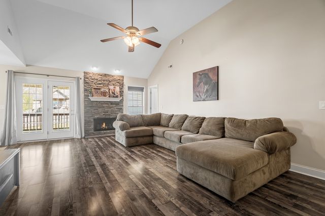 1277 Morstead Dr, Clarksville, TN 37042