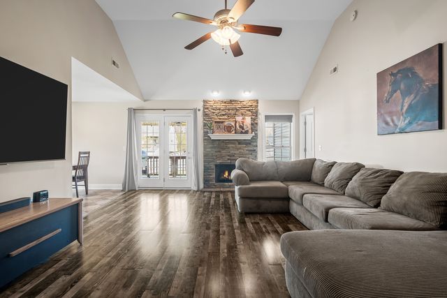 1277 Morstead Dr, Clarksville, TN 37042