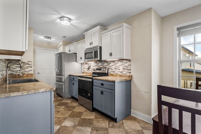 1277 Morstead Dr, Clarksville, TN 37042