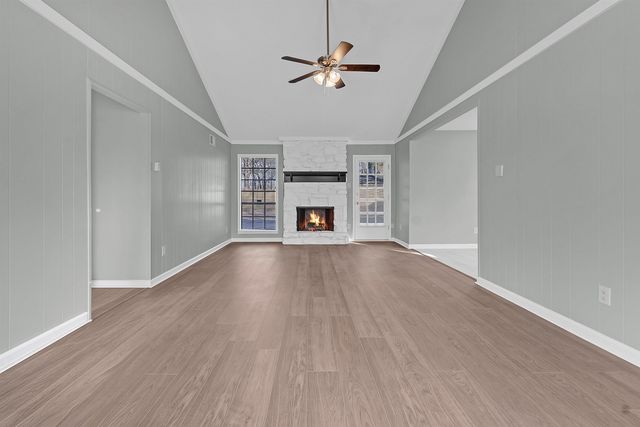 5740 WILLOW SPRINGS DR, Millington, TN 38053