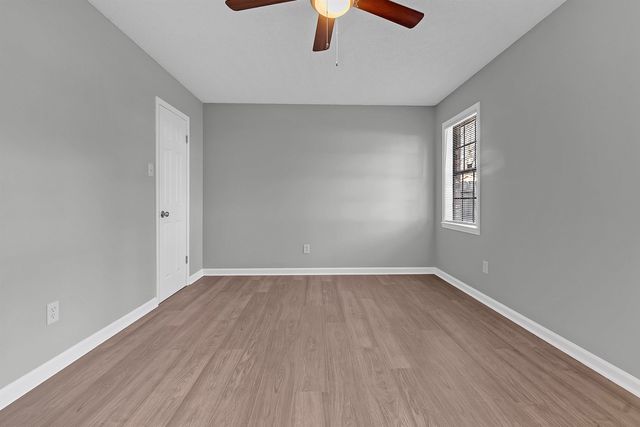 5740 WILLOW SPRINGS DR, Millington, TN 38053