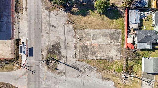 61 Berry Road, Houston, TX 77022