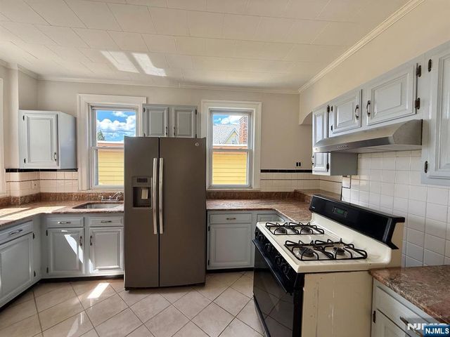 308 Davis Avenue APT1, Harrison, NJ 07029