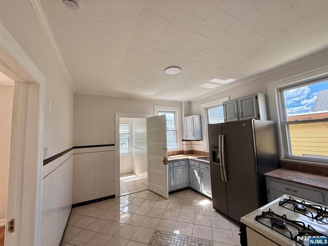 308 Davis Avenue APT1, Harrison, NJ 07029