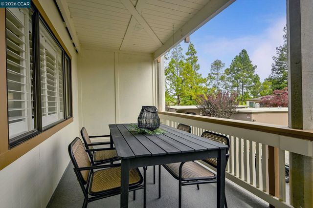 1305 Singingwood Ct 8, Walnut Creek, CA 94595