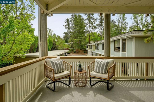 1305 Singingwood Ct 8, Walnut Creek, CA 94595