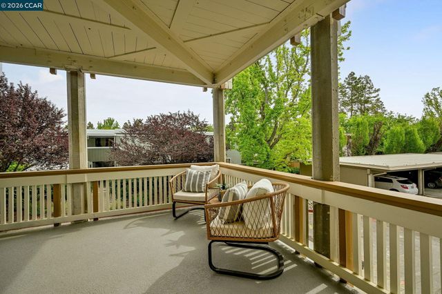 1305 Singingwood Ct 8, Walnut Creek, CA 94595