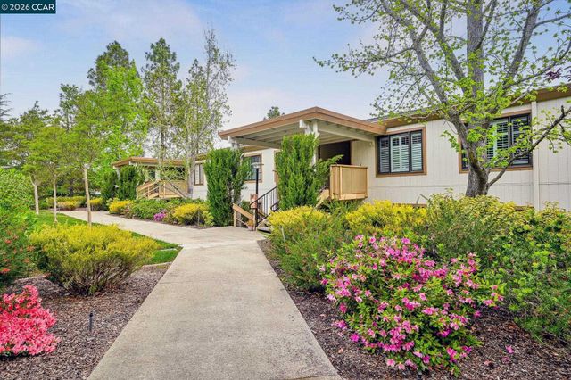 1305 Singingwood Ct 8, Walnut Creek, CA 94595