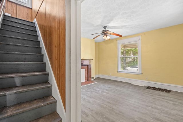 1543 Manchester Avenue, Columbus, OH 43211