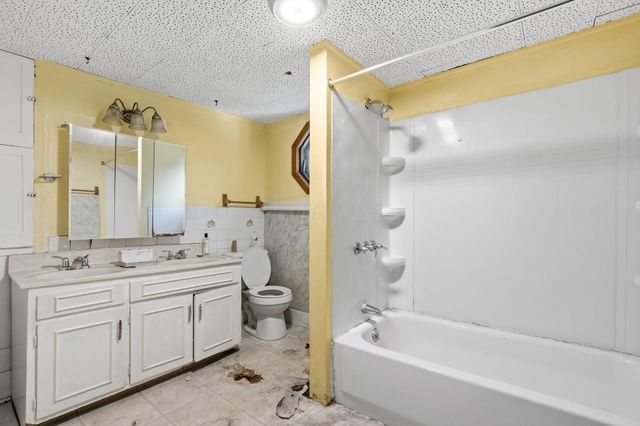1543 Manchester Avenue, Columbus, OH 43211