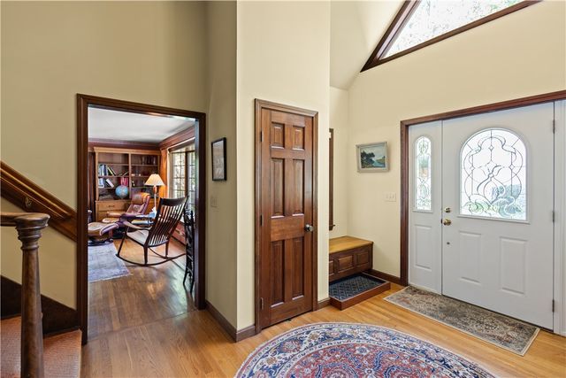 10 Bartlett Road, Middletown, RI 02842