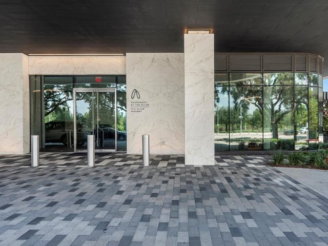 1711 Allen Parkway 2102, Houston, TX 77019