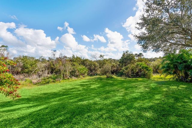 11704 SW Bennington Circle, Port St. Lucie, FL 34987