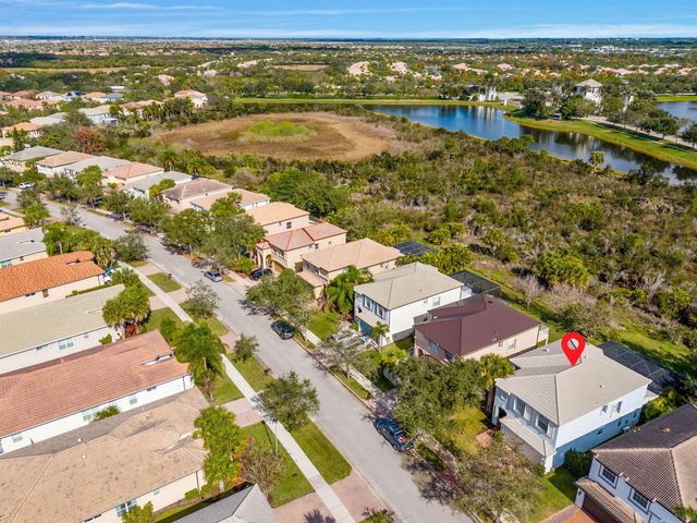 11704 SW Bennington Circle, Port St. Lucie, FL 34987