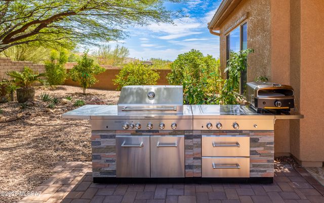 14242 N Bright Angel Trail, Marana, AZ 85658