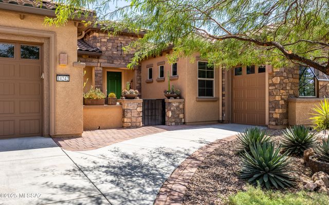 14242 N Bright Angel Trail, Marana, AZ 85658