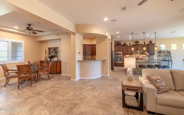 14242 N Bright Angel Trail, Marana, AZ 85658