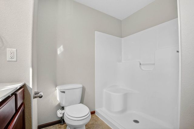 1117 Lois Lane, Waterloo, IA 50702