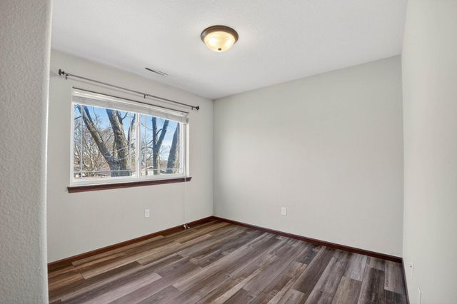 1117 Lois Lane, Waterloo, IA 50702