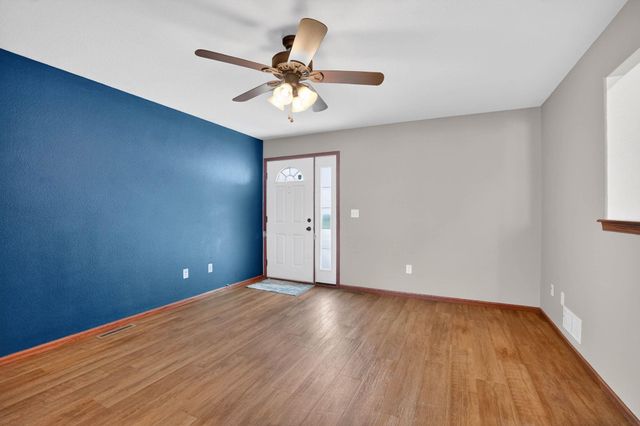 1117 Lois Lane, Waterloo, IA 50702