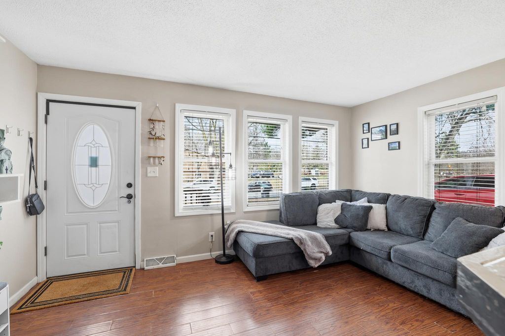 7544 Douglas Drive N, Brooklyn Park, MN 55443 — photo 2
