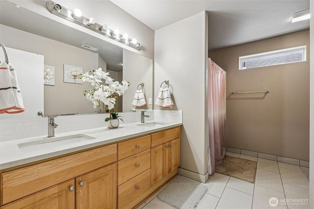 8903 NE 41st Avenue, Vancouver, WA 98665