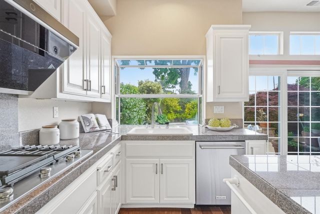 2180 Vizcaya Circle, Campbell, CA 95008