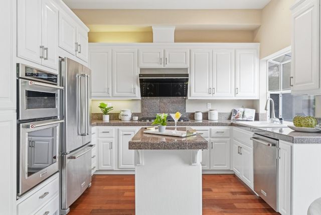 2180 Vizcaya Circle, Campbell, CA 95008