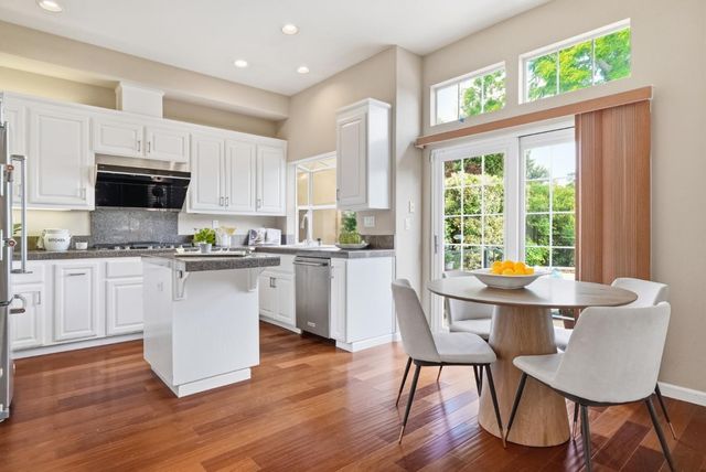 2180 Vizcaya Circle, Campbell, CA 95008