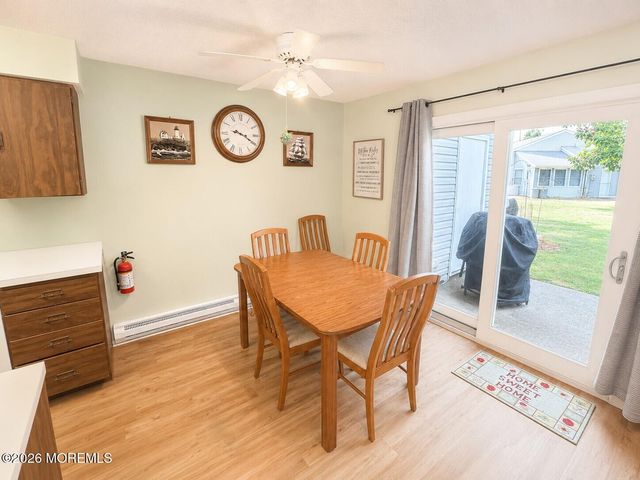 7 S Seas Court, Barnegat, NJ 08005