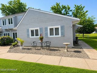7 S Seas Court, Barnegat, NJ 08005